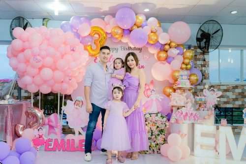 Tổ chức sinh nhật 3 tuổi bạn Emilee tại nhà hàng 