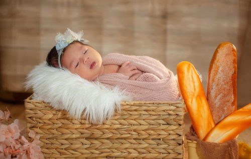 Ánh sáng đóng vai trò cực kỳ quan trọng trong chụp ảnh Newborn
