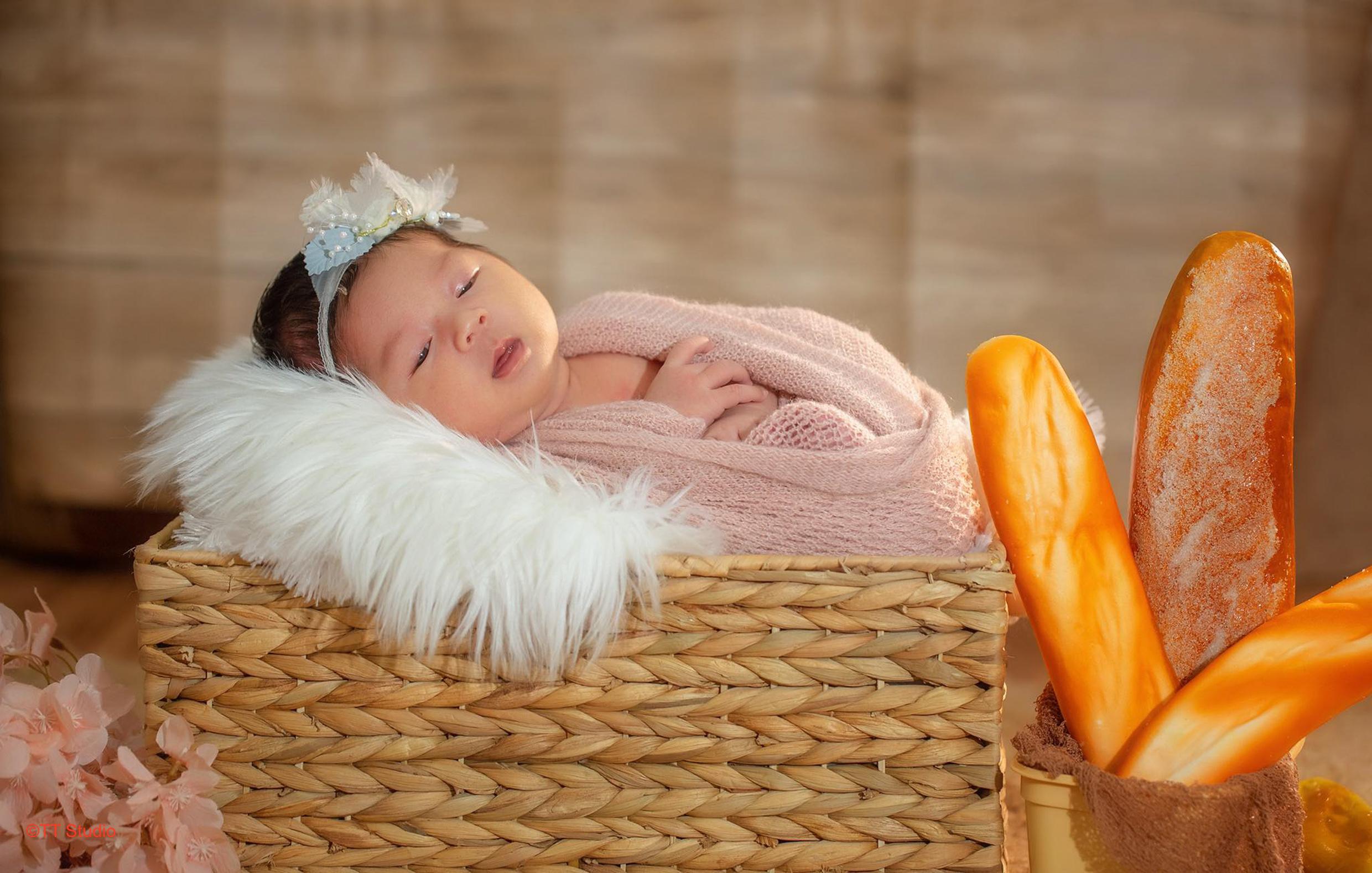 Ánh sáng đóng vai trò cực kỳ quan trọng trong chụp ảnh Newborn 