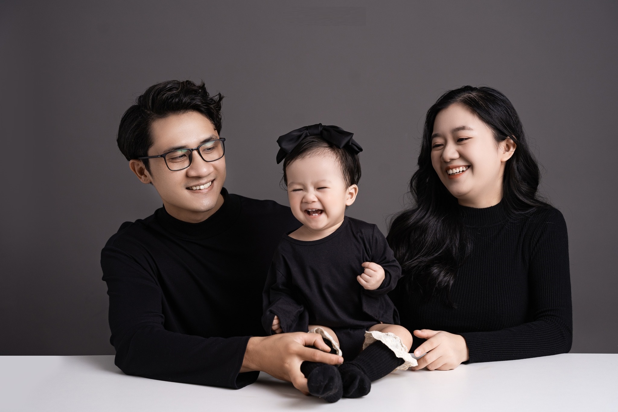 Chụp ảnh nghệ thuật gia đình là sự kết hợp giữa sự sáng tạo và kỹ thuật nhiếp ảnh