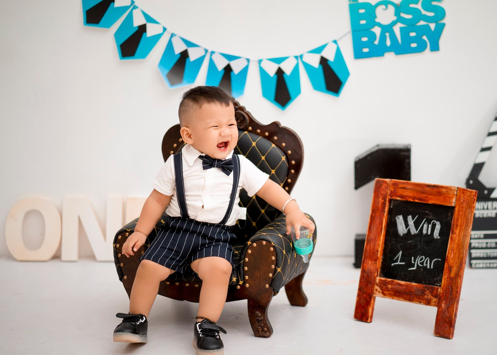 Lựa chọn trang phục chụp ảnh đầy năm cho bé 
