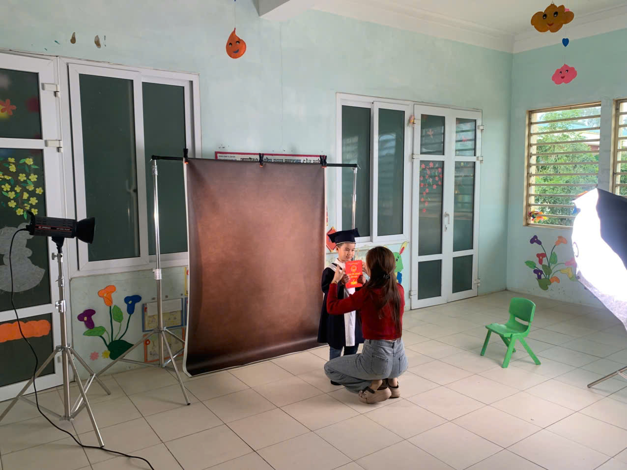 Bảng giá chụp ảnh kỷ yếu mầm non tại studio