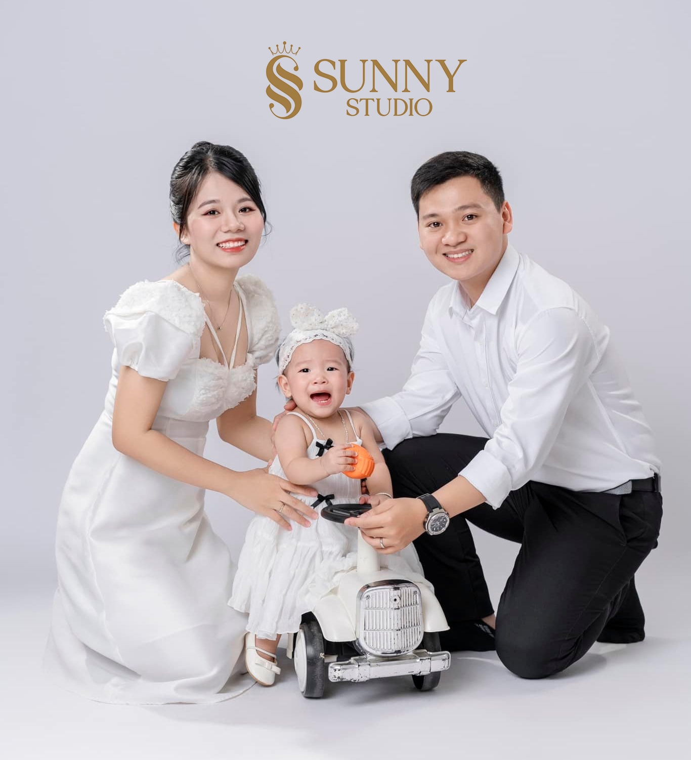 Xem ngay bảng giá chụp ảnh kỷ niệm ngày cưới giá tốt