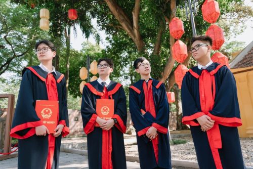 chụp ảnh kỷ yếu lớp 12