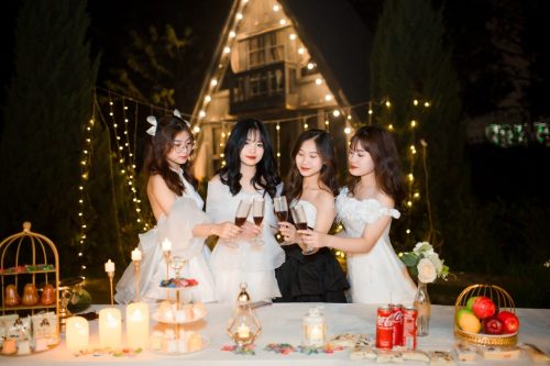 concept party night cho chụp kỷ yếu lớp 12