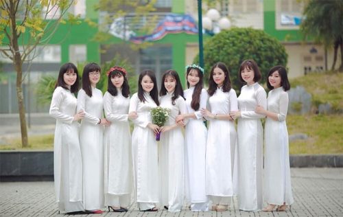 Mẹo chụp ảnh kỷ yếu đẹp và tự nhiên