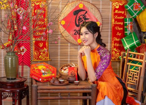 concept chụp Tết truyền thống mẹ và bé